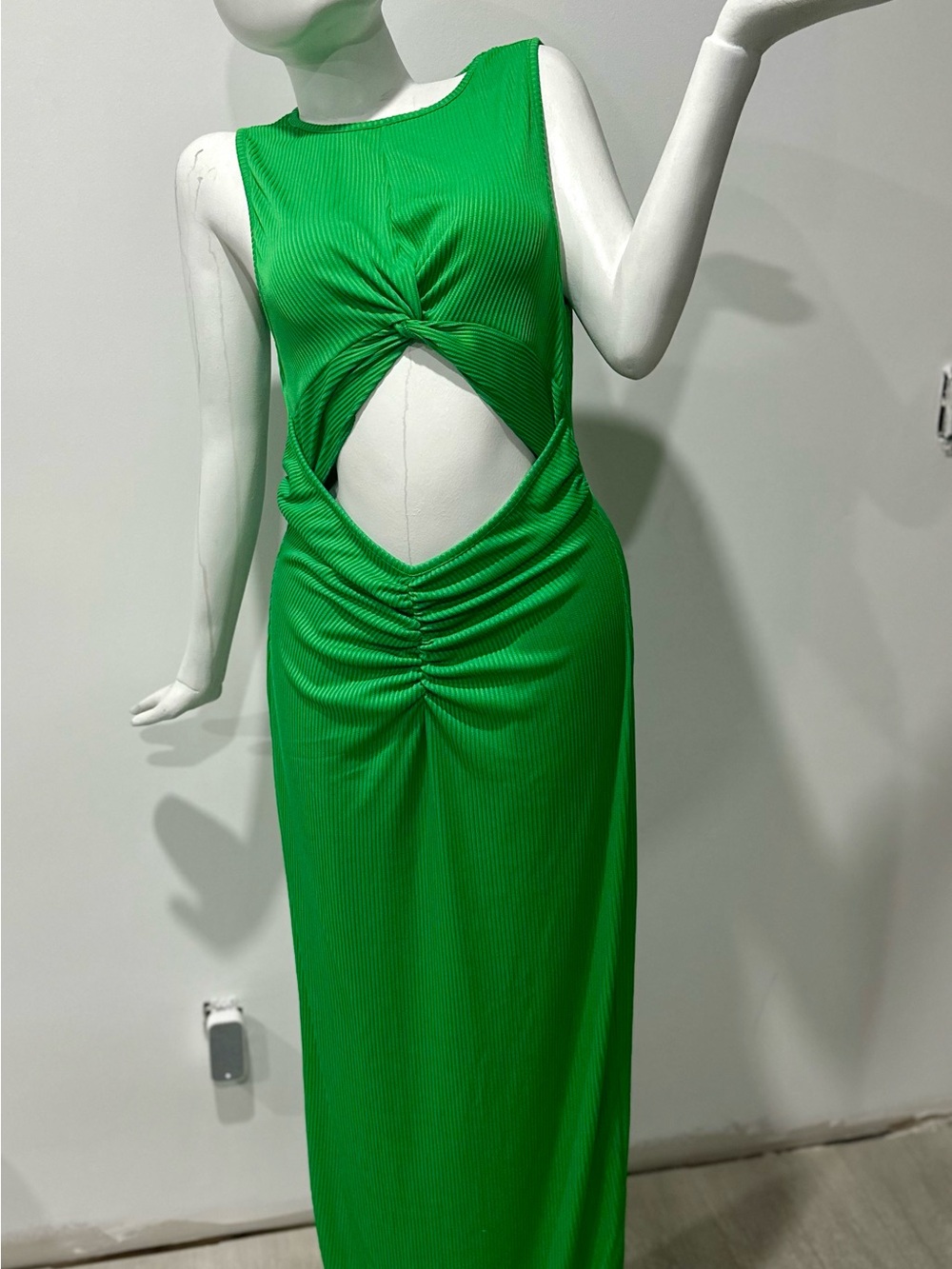 Sleeveless Green Twist Cutout Maxi Dress